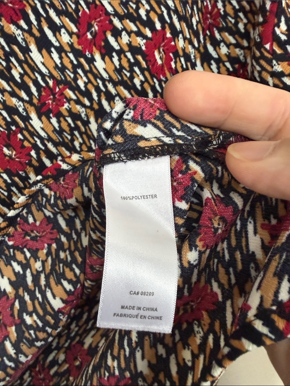 cleo Floral V-Neck Short Sleeve Blouse size M - Picture 5 of 7